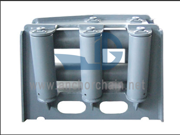 CB 3062-79 Nine Roller Fairlead E motakoa