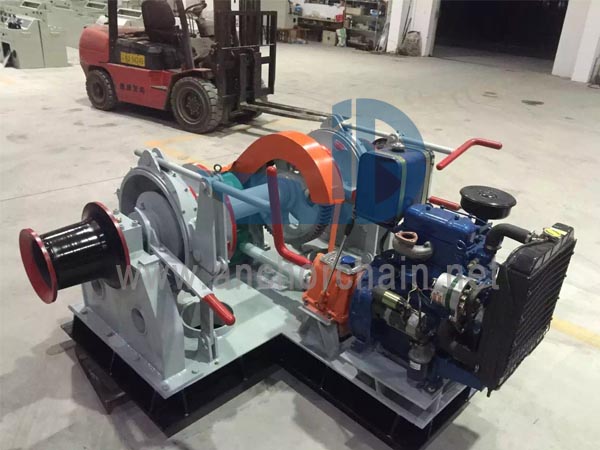 Bikoitzeko kate diesel motorra gidatzeko Windlass